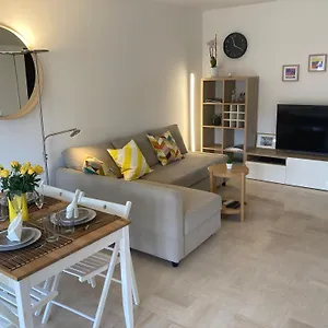 Cozy 1 Bedroom Apartment Antibes Juan-Les-Pins - Walk To Beaches, Restaurants, Old Town Appartement